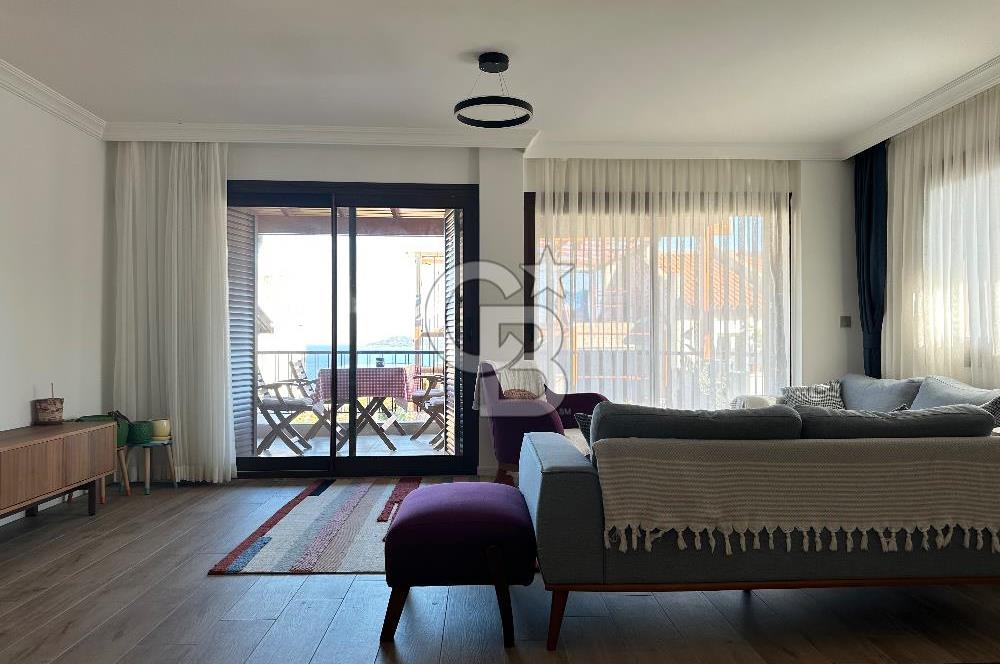 Urla İskele Mahallesinde Denize Yakın Satılık Villa