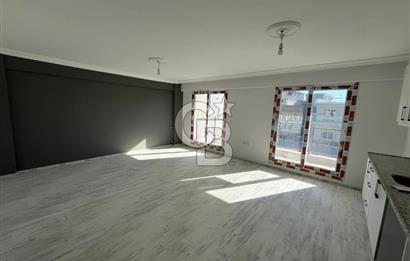Foça Yenibağarası Havuzlu Sitede  Geniş Bahçeli  2+1 Daire