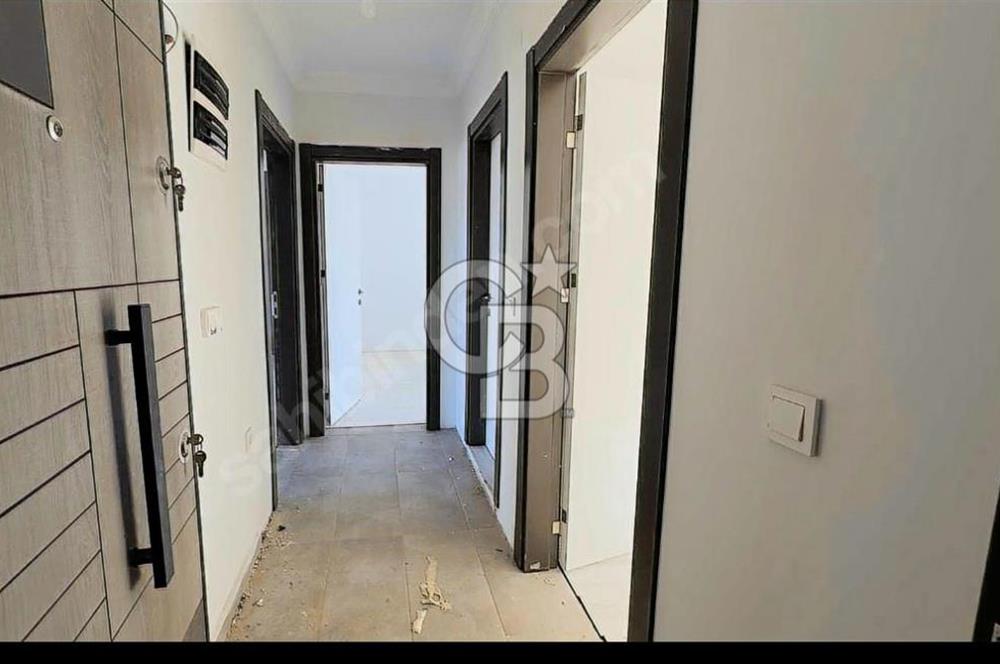 Foça Yenibağarası Havuzlu Sitede  Geniş Bahçeli  2+1 Daire