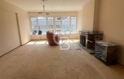 BESTEKAR SOKAKTA, LİV HOSPITAL YANINDA KİRALIK 3+1 DAİRE!