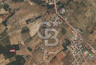 Çal Merkez de 3.701 M² Satılık Arazi