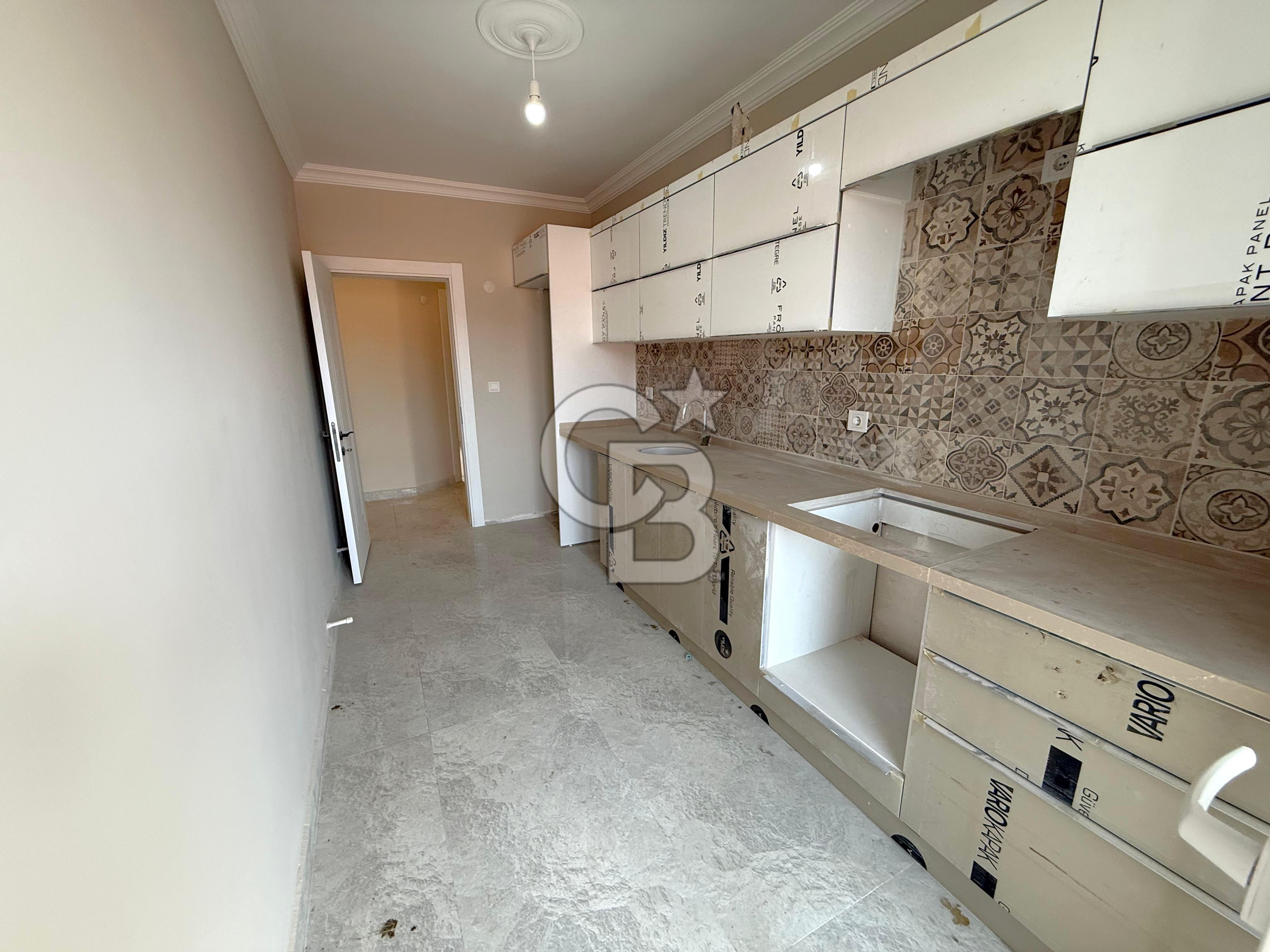 Dikili'de Arakat Kapalı Mutfak Satılık 2+1 Sıfır Daire