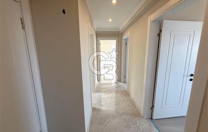 Dikili'de Arakat Kapalı Mutfak Satılık 2+1 Sıfır Daire