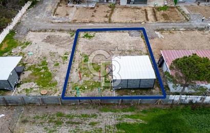 Foça Bağarası Hacıveli'de Satılık 2+1 Prefabrik ve Tarla