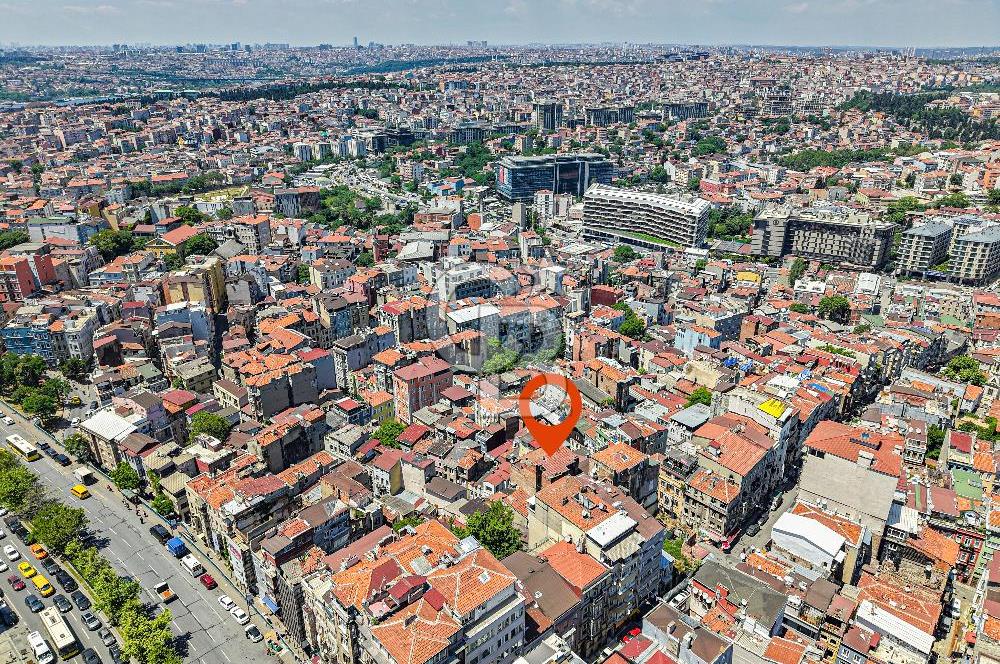 TARLABAŞI BULVARI ATAMAN SOKAKTA 841M2 SATILIK TARİHİ BİNA