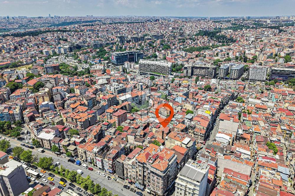 TARLABAŞI BULVARI ATAMAN SOKAKTA 841M2 SATILIK TARİHİ BİNA