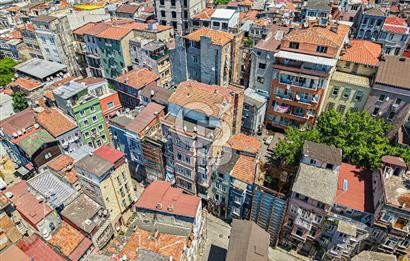 TARLABAŞI BULVARI ATAMAN SOKAKTA 841M2 SATILIK TARİHİ BİNA