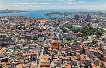 TARLABAŞI BULVARI ATAMAN SOKAKTA 841M2 SATILIK TARİHİ BİNA