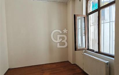 BEYOĞLU KILIÇ ASLAN SOKAKTA 4 DAİRELİ SATILIK BİNA