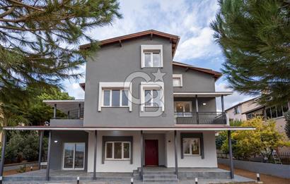GUZELBAHÇE YAMAÇEVLERİ EN ÖN SIRA MÜSTAKİL BAHÇELİ VİLLA