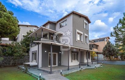 GUZELBAHÇE YAMAÇEVLERİ EN ÖN SIRA MÜSTAKİL BAHÇELİ VİLLA