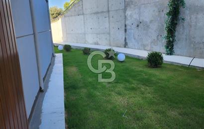ÇEŞMEDE ENCORE LOFTDA EŞYALI DENİZ MANZARALI HAVUZLU KİRALIK 1+1