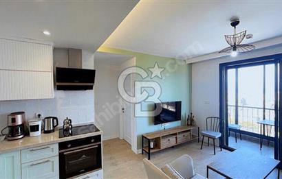 ÇEŞMEDE ENCORE LOFTDA EŞYALI DENİZ MANZARALI HAVUZLU KİRALIK 1+1