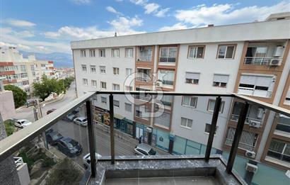 Üçkuyular'a Birkaç Adım Mesafede Satılık Açık Mutfak 2+1 Daire