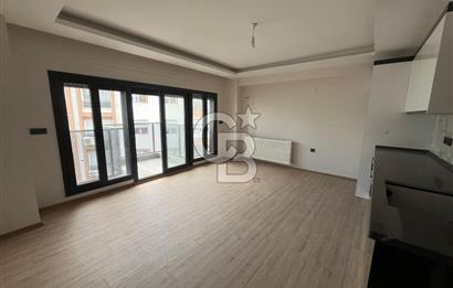 Üçkuyular'a Birkaç Adım Mesafede Satılık Açık Mutfak 2+1 Daire