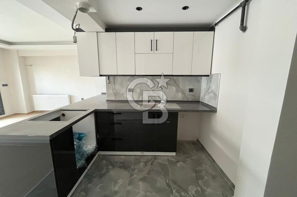 Üçkuyular'a Birkaç Adım Mesafede Satılık Açık Mutfak 2+1 Daire