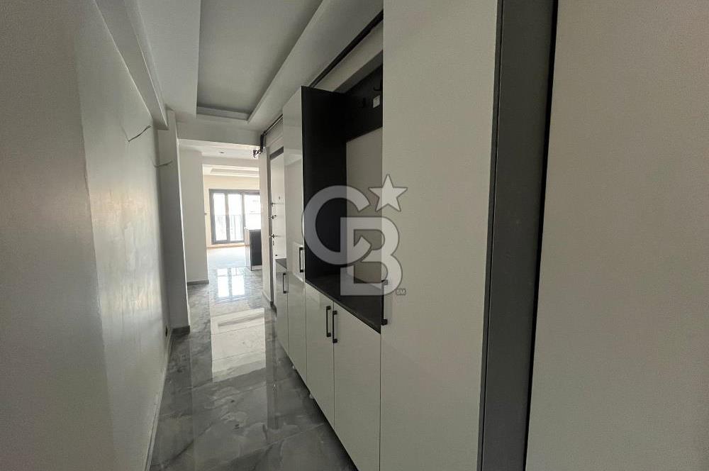 Üçkuyular'a Birkaç Adım Mesafede Satılık Açık Mutfak 2+1 Daire