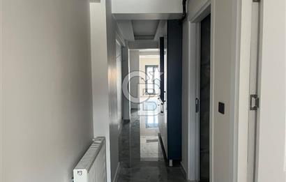 Üçkuyular'a Birkaç Adım Mesafede Satılık Açık Mutfak 2+1 Daire