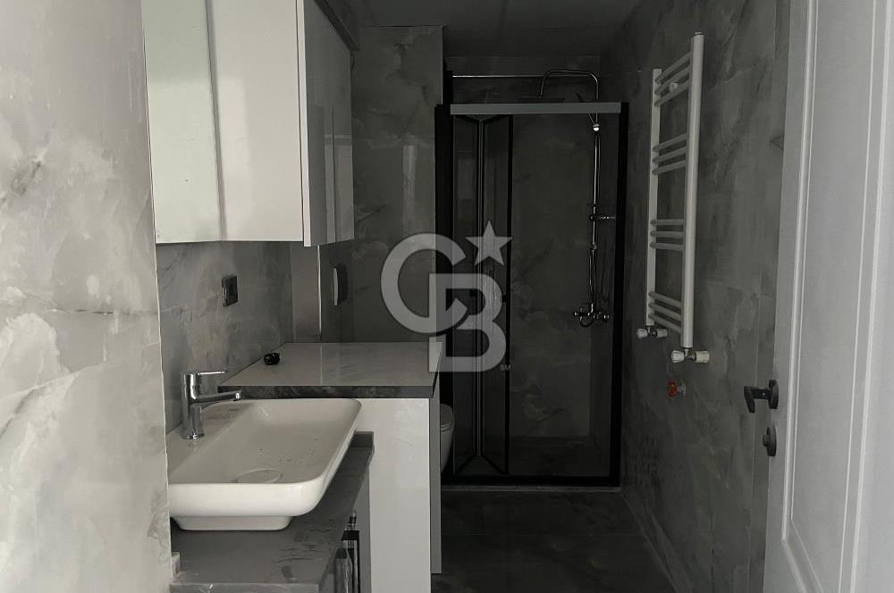 Üçkuyular'a Birkaç Adım Mesafede Satılık Açık Mutfak 2+1 Daire