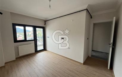 Üçkuyular'a Birkaç Adım Mesafede Satılık Açık Mutfak 2+1 Daire