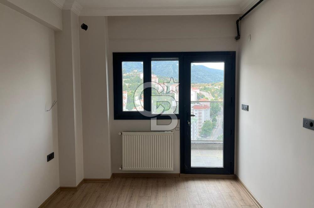 Üçkuyular'a Birkaç Adım Mesafede Satılık Açık Mutfak 2+1 Daire
