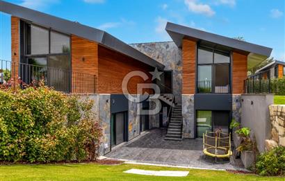 Kekliktepe The Village Urla'da 2474m2 İçinde Harika Lüks Villa