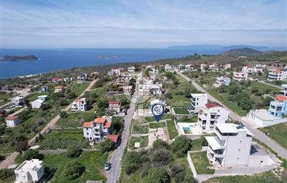 Çandarlı bimeyko yol altı denize yakın 345 m2 arsa 