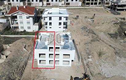 ESKİŞEHİR YOLU ÜSTÜNDE 500M² SATILIK VİLLA