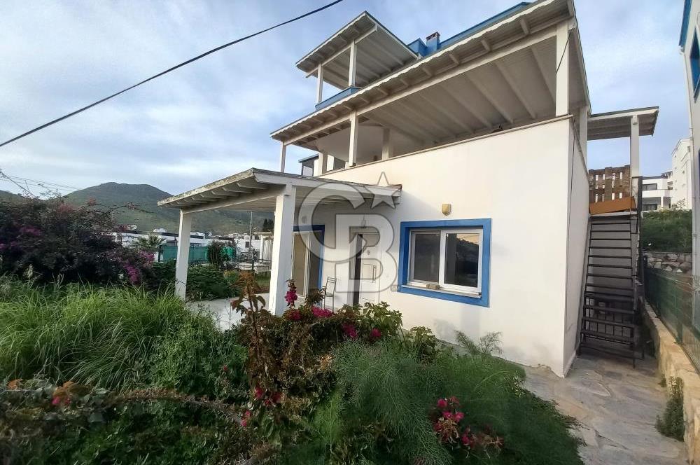 Kemerde Yıllık Kiralık Eşyasız 2+1 Bahçeli Denize Yakın Daire
