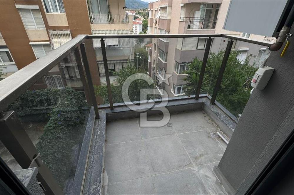Üçkuyular'a Birkaç Adım Mesafede Satılık Açık Mutfak 1+1 Daire