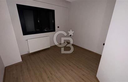 Üçkuyular'a Birkaç Adım Mesafede Satılık Açık Mutfak 1+1 Daire
