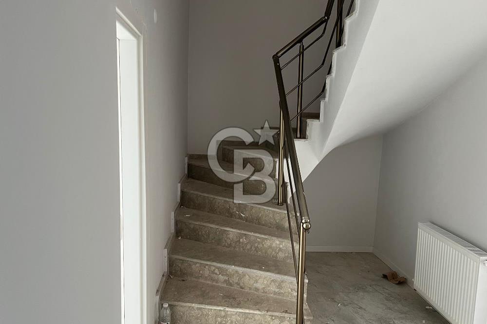 İzmir Menemen Esatpaşa Satılık 5+1 Dubleks Daire
