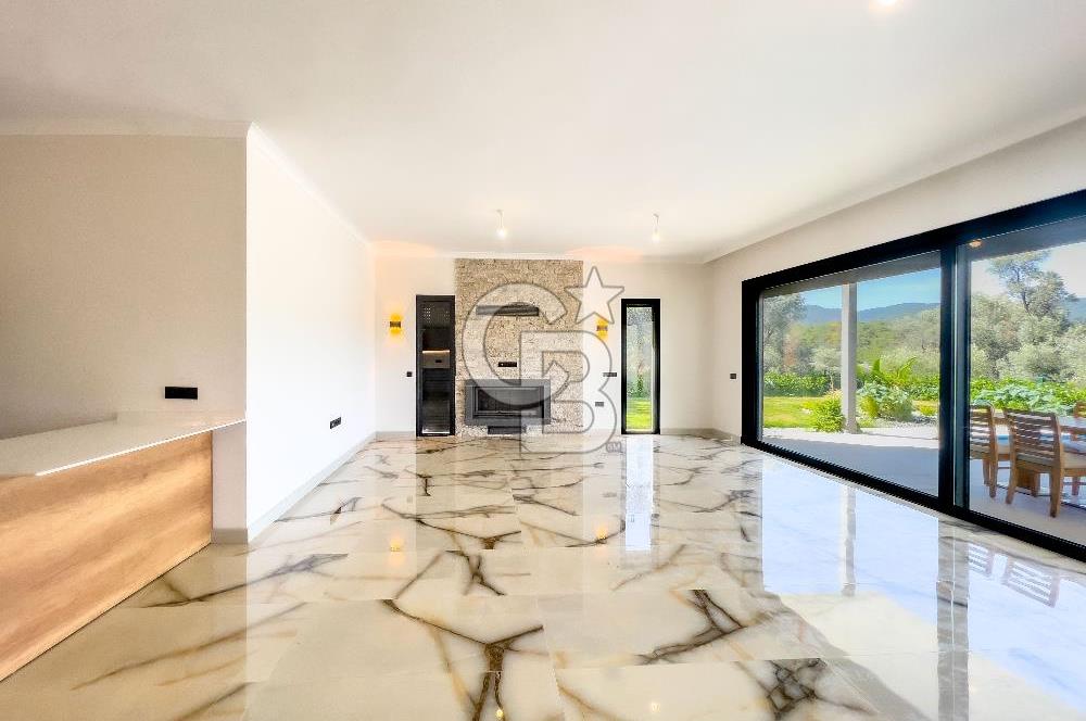 Bodrum Kızılağaç'ta geniş bahçeli havuzlu 3+1 villa ve 2+1 daire
