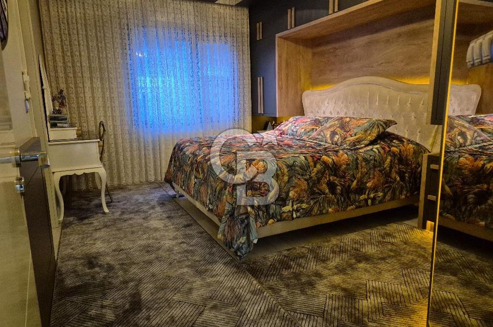 Gaziemirin En Prestijli Sitesinde Full Donanımlı 4+1 Lüks Daire