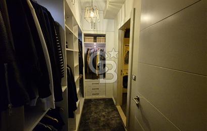 Gaziemirin En Prestijli Sitesinde Full Donanımlı 4+1 Lüks Daire