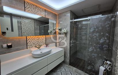 Gaziemirin En Prestijli Sitesinde Full Donanımlı 4+1 Lüks Daire