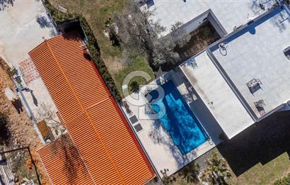 Bodrum Kızılağaç'ta geniş bahçeli havuzlu 3+1 villa ve 2+1 daire