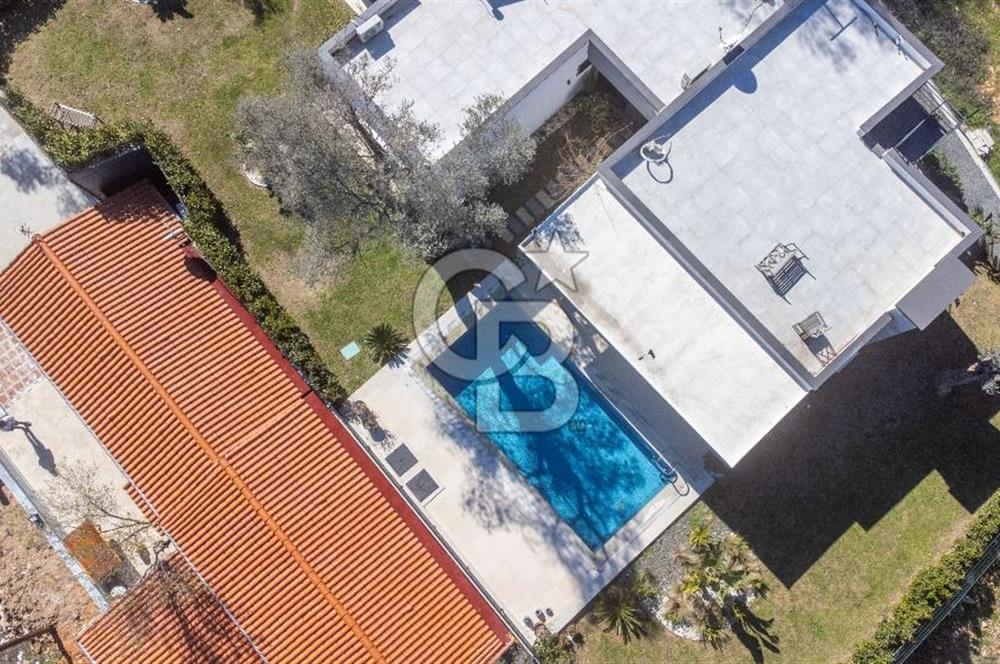 Bodrum Kızılağaç'ta geniş bahçeli havuzlu 3+1 villa ve 2+1 daire