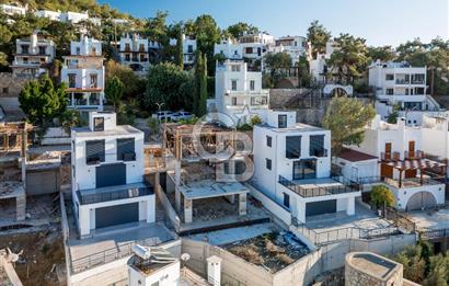 Bodrum Kumbahçe'de Satılık Deniz Manzaralı Müstakil 4+1 Villa