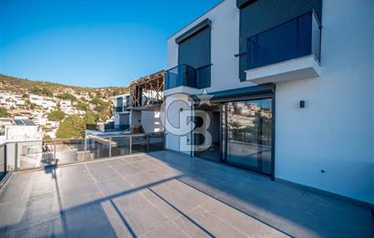Bodrum Kumbahçe'de Satılık Deniz Manzaralı Müstakil 4+1 Villa