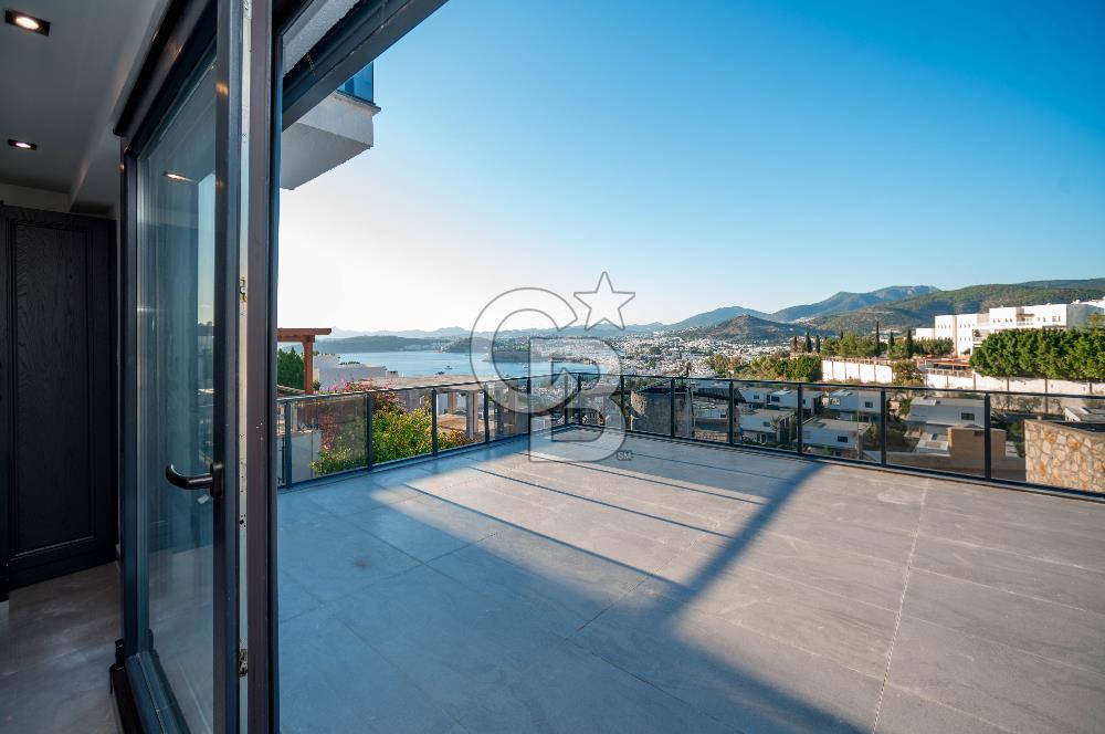 Bodrum Kumbahçe'de Satılık Deniz Manzaralı Müstakil 4+1 Villa