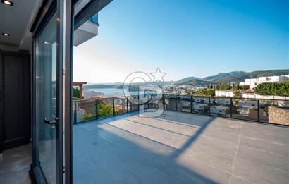Bodrum Kumbahçe'de Satılık Deniz Manzaralı Müstakil 4+1 Villa