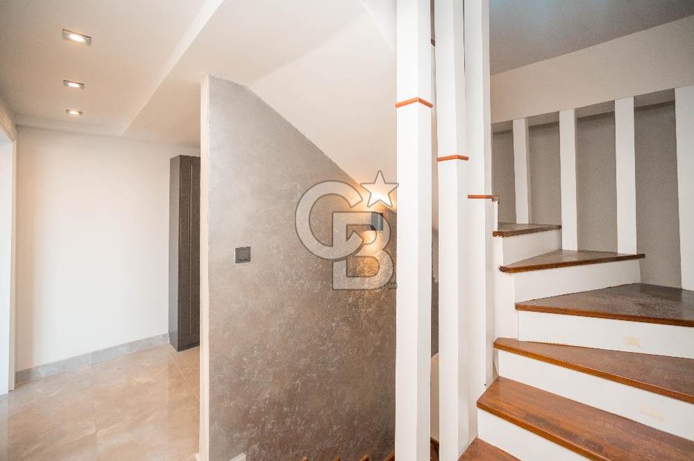 Bodrum Kumbahçe'de Satılık Deniz Manzaralı Müstakil 4+1 Villa