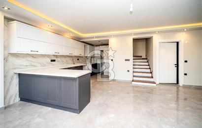 Bodrum Kumbahçe'de Satılık Deniz Manzaralı Müstakil 4+1 Villa