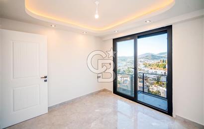 Bodrum Kumbahçe'de Satılık Deniz Manzaralı Müstakil 4+1 Villa