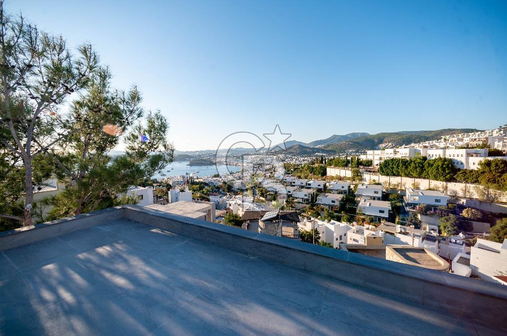 Bodrum Kumbahçe'de Satılık Deniz Manzaralı Müstakil 4+1 Villa