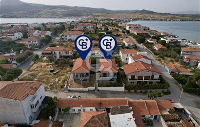 Çandarlı  ada mahallesinde denize 50 metre mesafede 2+1 daire 