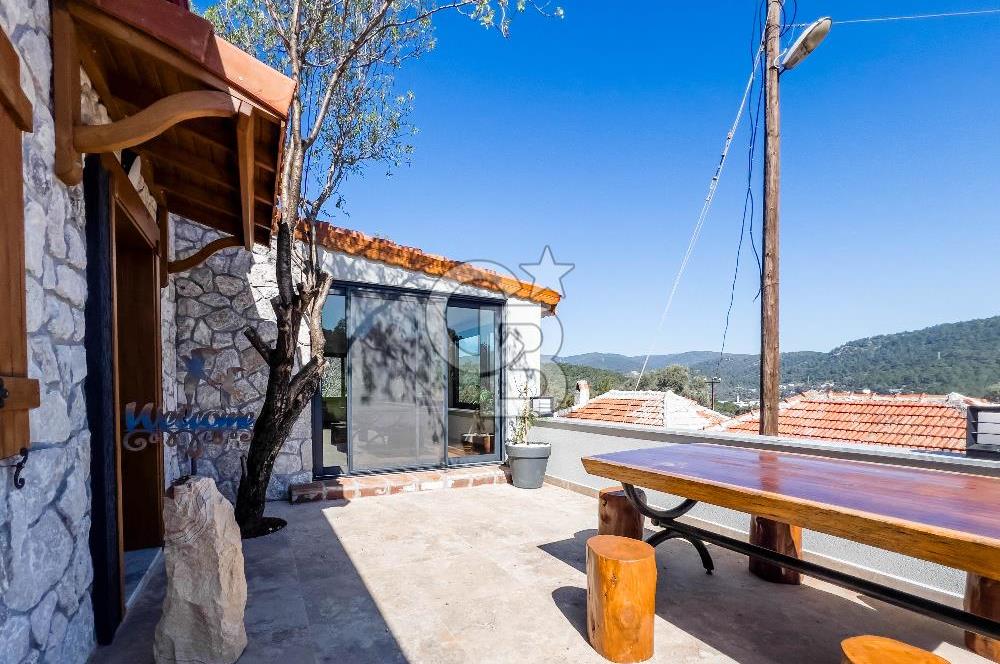 Bodrum Kızılağaç'ta geniş bahçeli havuzlu 3+1 villa ve 2+1 daire