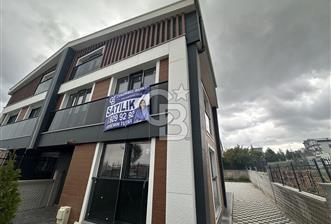 AHLATLIBEL İNCEK VİSTA YA YAKIN ÖYSEKENT TE İŞ YERİNE UYGUN NATAMAM 6+2 SATILIK VİLLA