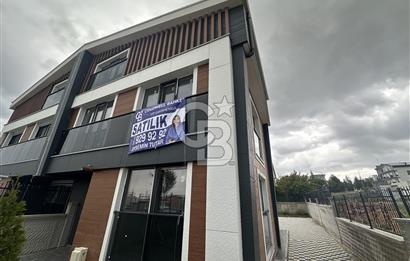 AHLATLIBEL İNCEK VİSTA YA YAKIN ÖYSEKENT TE İŞ YERİNE UYGUN NATAMAM 6+2 SATILIK VİLLA